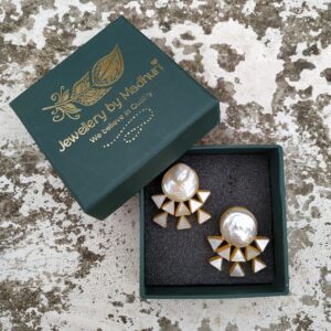 Geometric Pearl Tripod Studs
